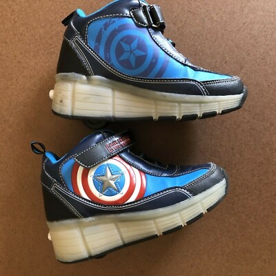 captain America Heelys Boys Skate Shoes Size 32