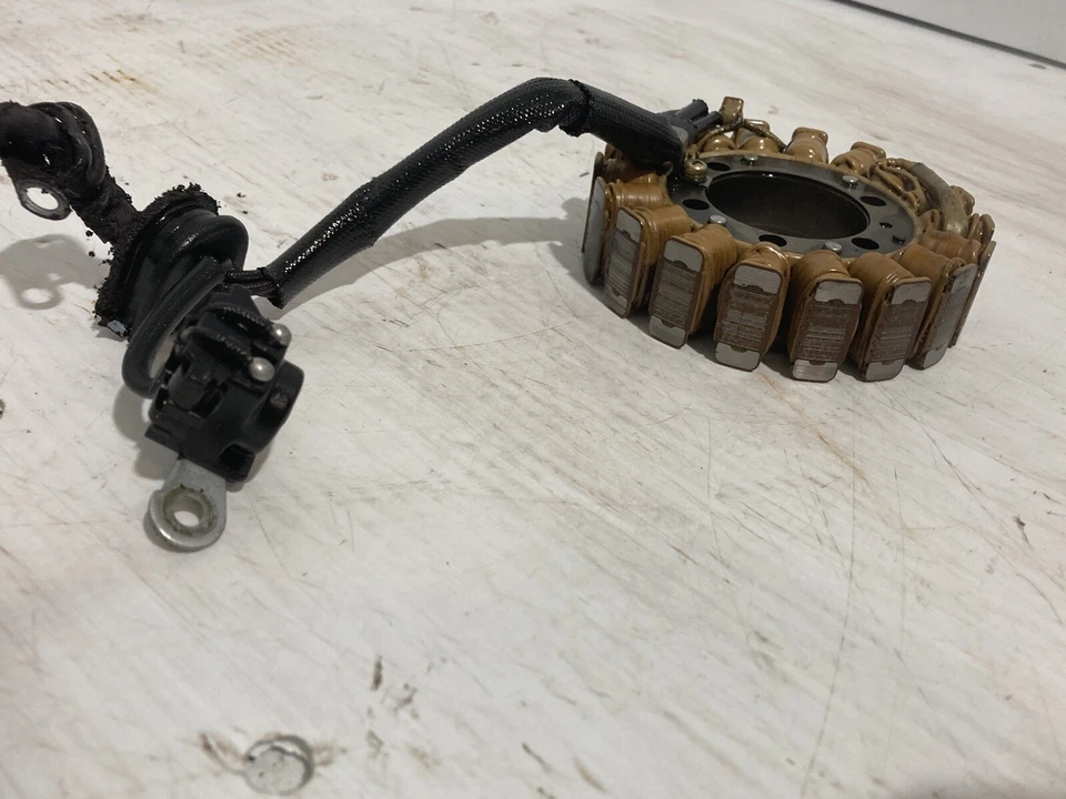 Suzuki Marauder 800 1997 estator (OEM) Foto 4 de 4