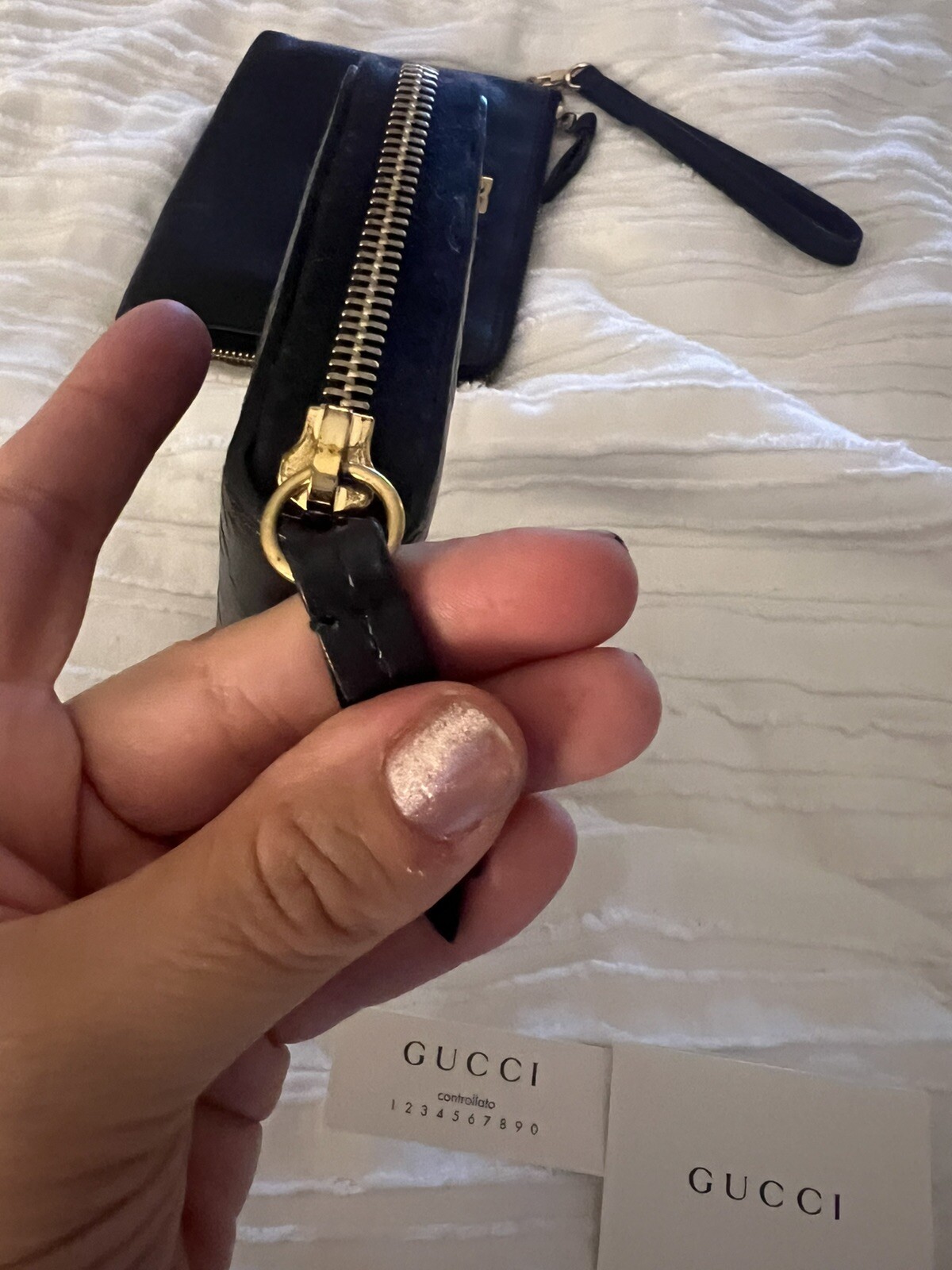 Authentic Gucci  GG Guccissima Black Zippy Large Organizer Wallet - Bee (Rare) image 5