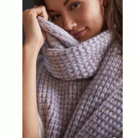 Hollister chunky woven scarf 2025