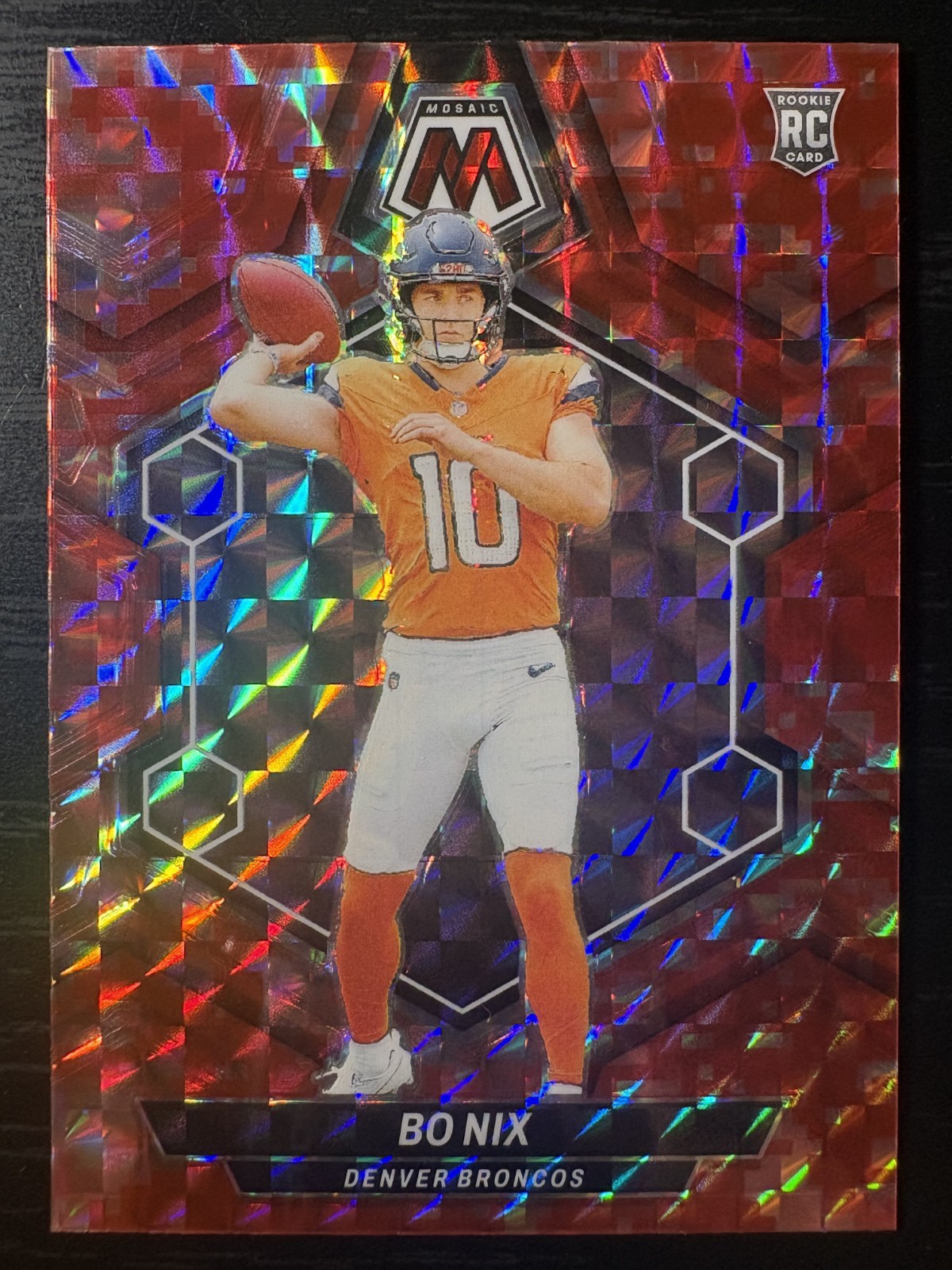 2024 Panini Mosaic Bo Nix Rookie Red Camo Mosaic Prizm #312 (RC) Broncos