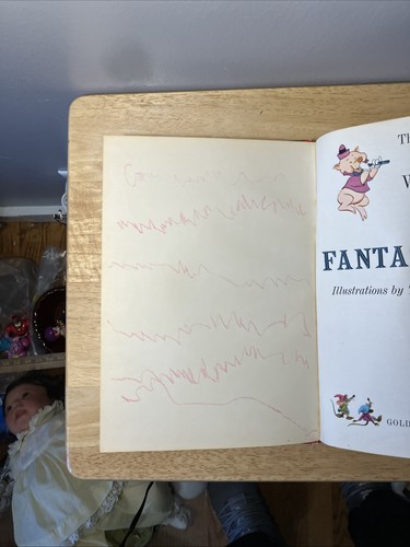 The wonderful worlds of Walt Disney 2 book set from Golden Press - Foto 7 di 8