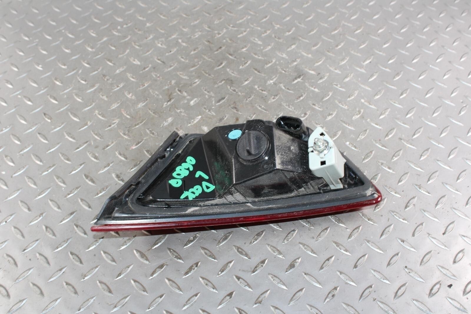 14-17 Ghibli Decklid Mounted Driver Side Left LH Taillight Tail Light Lamp OEM