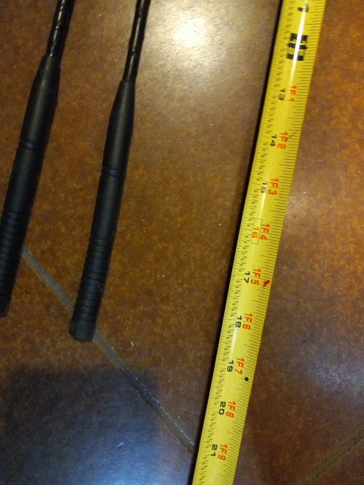 Paquete de antena corta Harley-Davidson Boom: 76386-09 CB & 76388-08 AM/FM:18 3/4" Foto 3 de 4