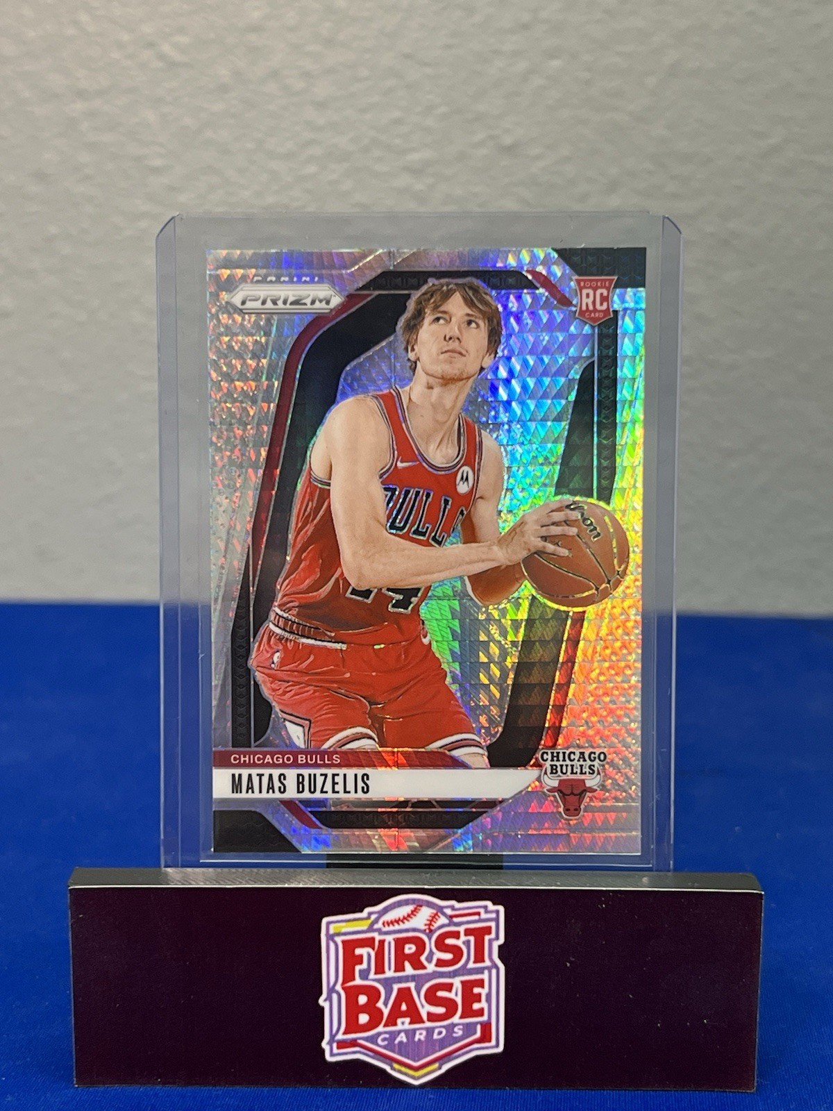 2024-25 Panini Prizm Basketball Matas Buzelis #252 Hyper Prizm RC