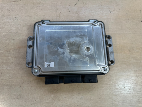 VAUXHALL VIVARO TRAFIC 1.9 2000-2006 ECU ENGINE CONTROL UNIT MODULE 8200497214 - Picture 2 of 4