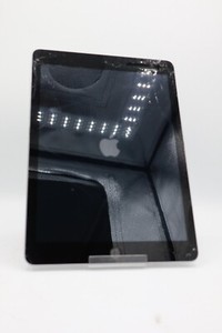 Apple iPad 5.Gen A1822 Space Grau 32GB Displayschaden #4863