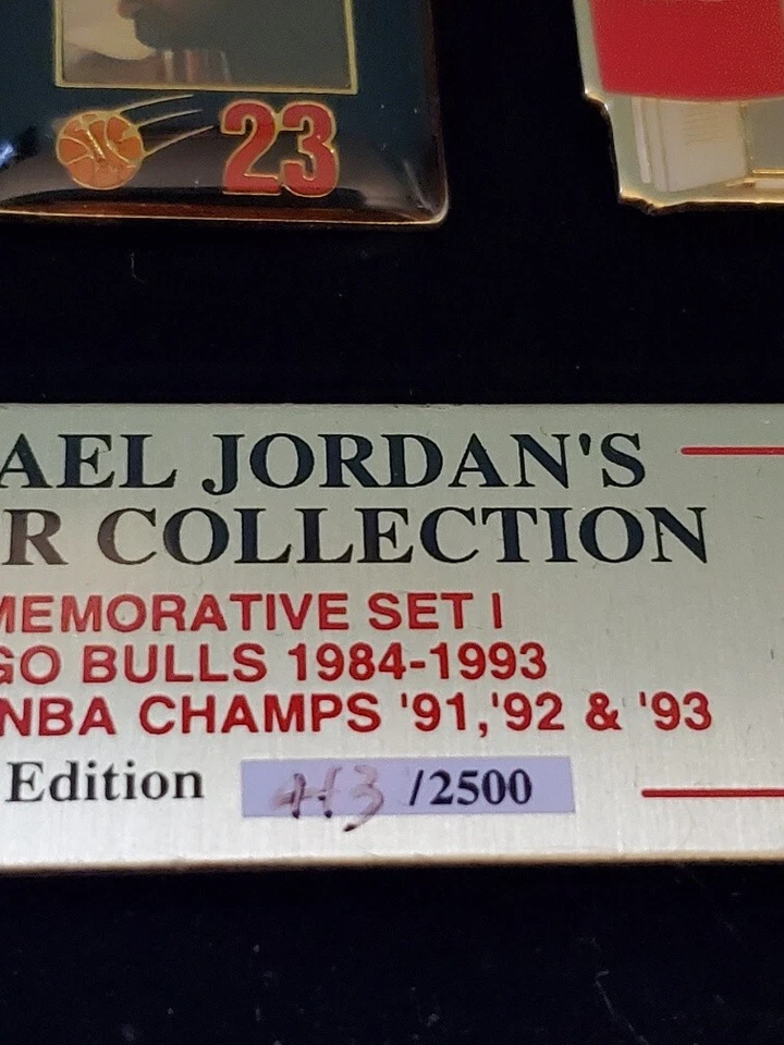 Juego de 1 Pin Conmemorativo Colección Armario Michael Jordan Foto 3 de 4