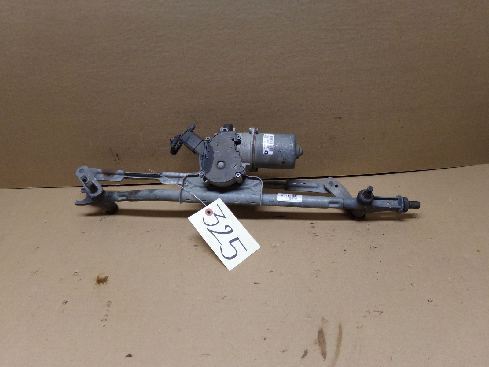11 12 13 14 15 16 Dodge Caravan FRONT Used Wiper Motor Linkage Transmission #325