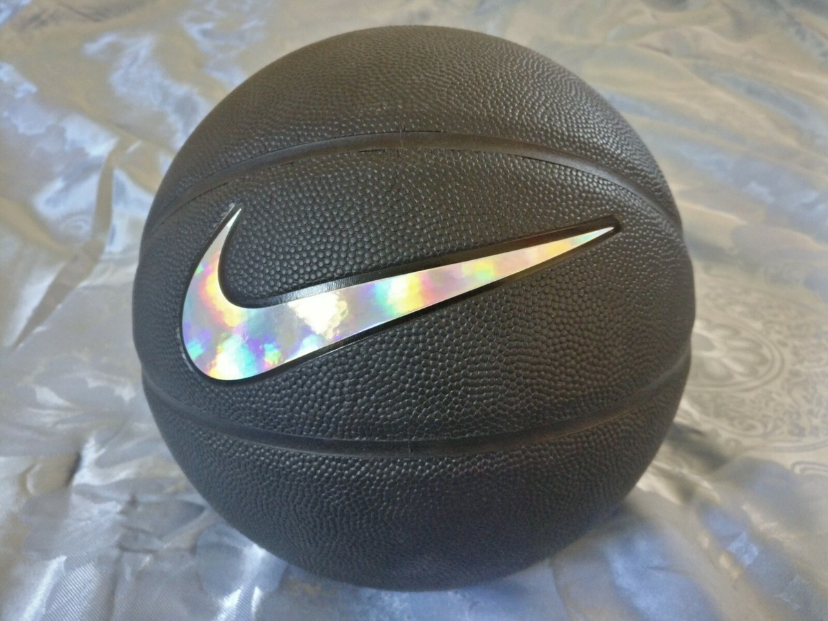 ボール Nike x UNDEFEATED Basketball Kobe Undefeated x Nike x Kobe Bryant - Limited Edition Mamba Day