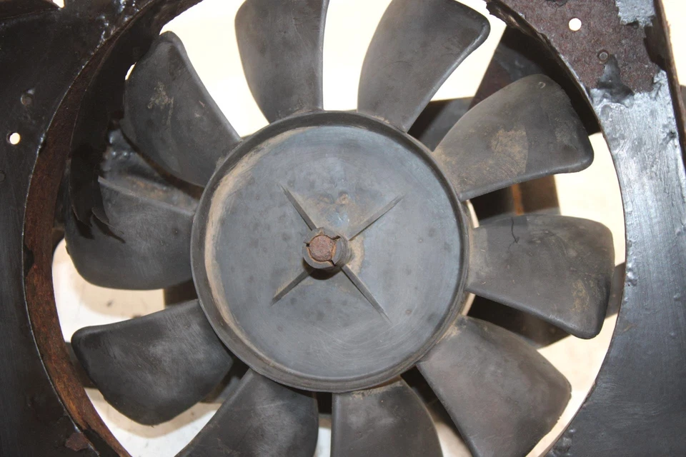 Ventilador de refrigeración Polaris Sportsman 335 1999 OEM con montaje 4170024 AP77 Foto 3 de 4