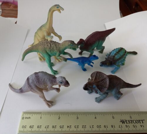 Small Plastic Dinosaurs Toys Lot Of 7