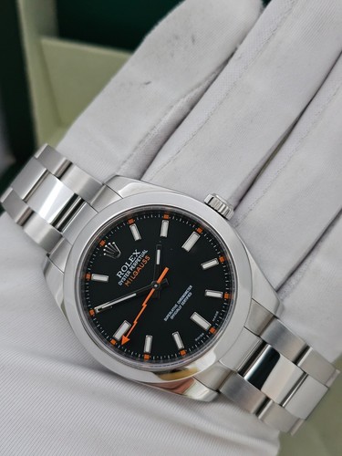 Rolex Milgauss Watch Ref 116400, Excellent Condition, Black 2011 Box & Papers - Picture 15 of 21
