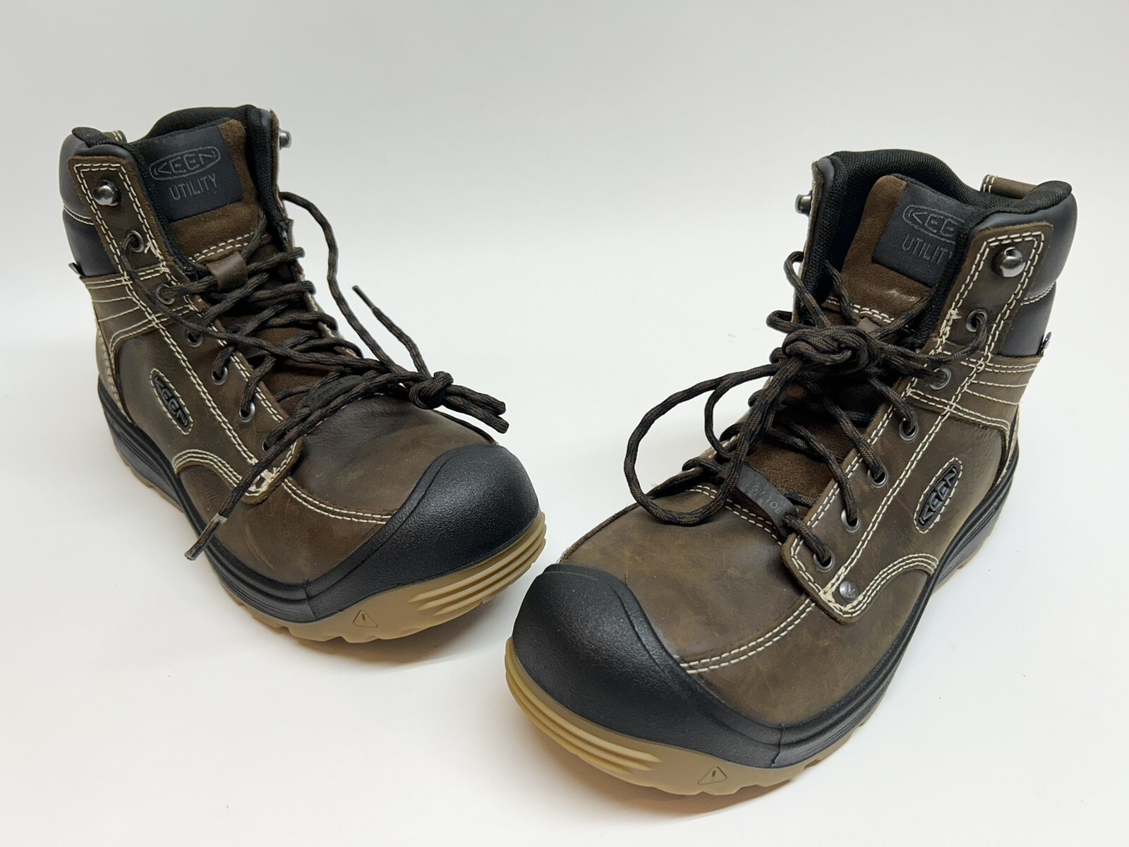 Botas utilitarias Keen para hombre 9D marrón Fort Wayne 6” impermeables punta de carbono trabajo EPI