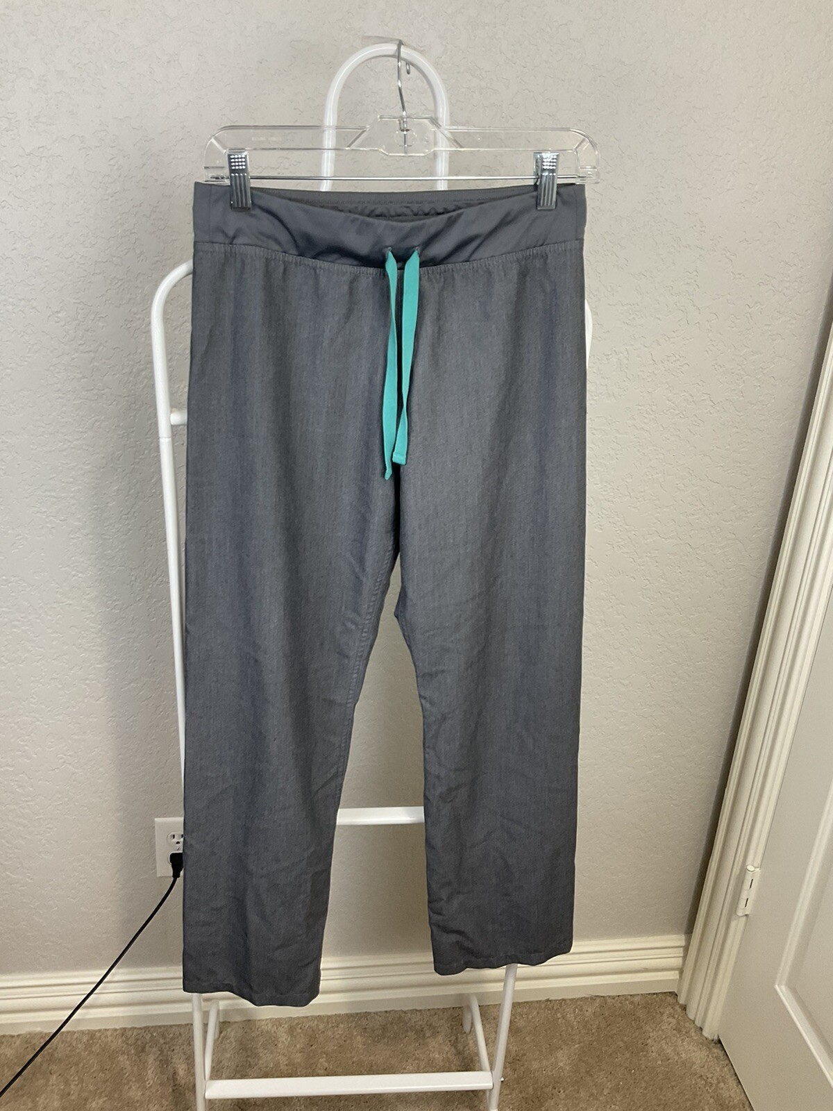 Figs Technical Collection Livingston Basic Scrub … - image 1