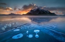 Anime Naturaleza Paisaje Lago Congelado Montañas Pico Nieve Juego Alfombra Escritorio