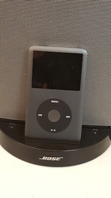 Bose speaker + remote sounddock series II digital music system
