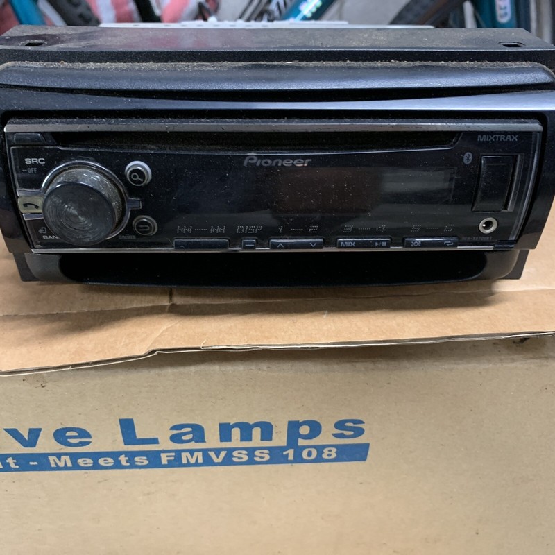Pioneer Mix track Car Stereo With Factory 2001 Chevy Silverado Harness! Works!