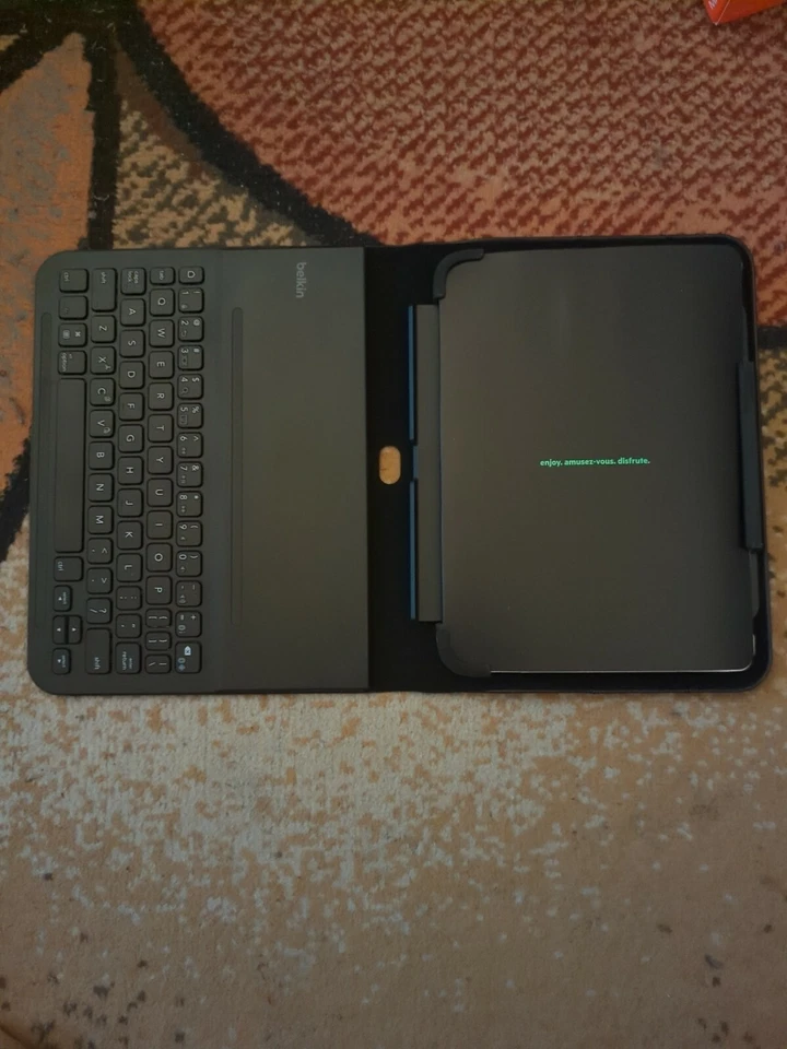 Belkin Qode Slim Style Keyboard Case For Tablets 10" iOS or Android - Image 4 of 4