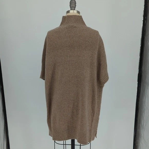 00580 Isaac Mizrahi 100% Cashmere Tunic Sweater Brown size XS/Small fall winter - Image 2 of 4