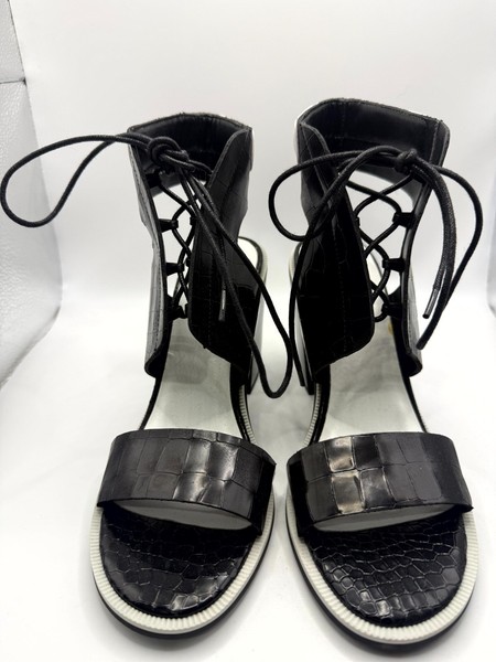 Senso Riley Sandals Womens Size 7.5 Black Crocodile Embossed Block Heel Lace Up