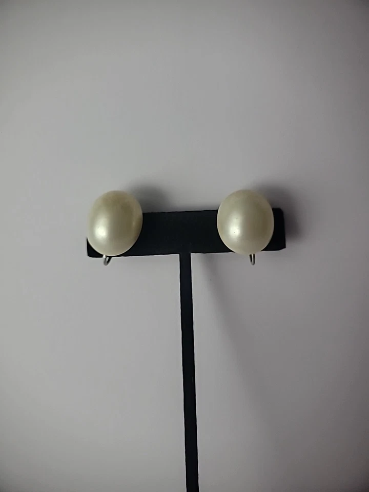 Pendientes de Clip Marvella Vintage Ovalados Blanco Tono Plata Joyería Disfraz Foto 3 de 4