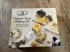 House of Crafts Organic Soap Making Kit (HC500) with Essential