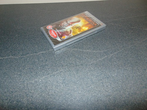 God of War: Chains of Olympus, PSP *NEW + SEALED* MINT - EU PAL UK - Picture 3 of 15