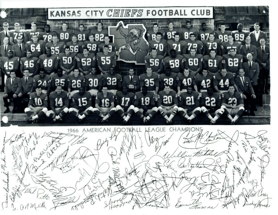 1966 AFL CHAMPS KANSAS CITY CHIEFS 8x10 TEAM PHOTO FOOTBALL MISSOURI