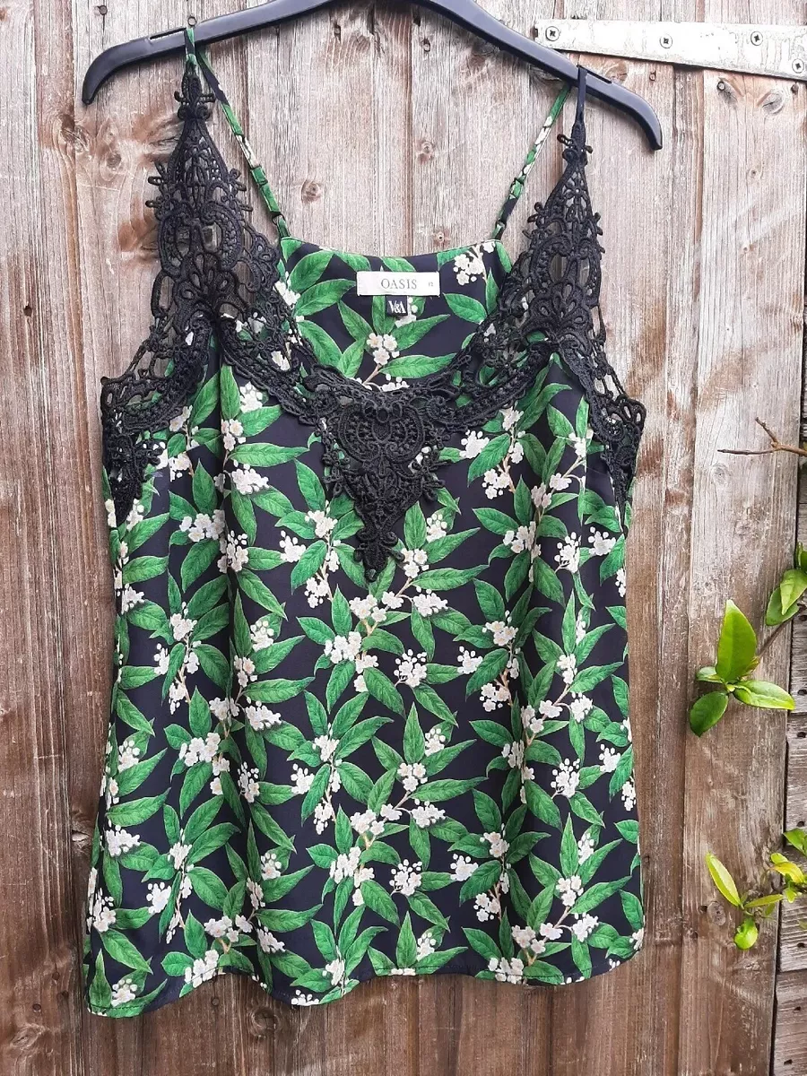 Oasis vest clearance tops