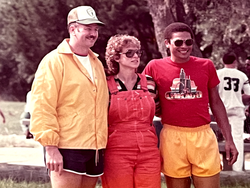 Vtg 1980's Photo Real Life Clothing Style Trends Fads Casual Trendy 5x7 Original - Picture 2 of 7