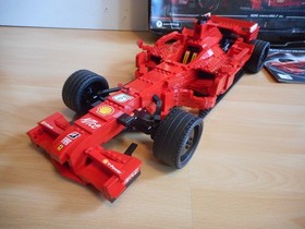 Lego Racers F1 Formula 1 Ferrari on 1:9 with Box (Lego No: 8157)