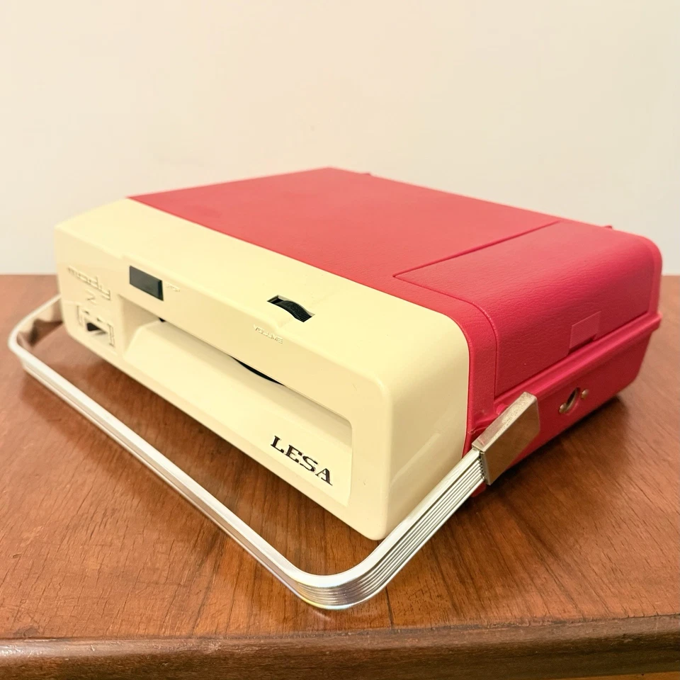 MANGIADISCHI VINTAGE LESA MADY 2 RARO COLORE ROSSO PASSIONE 1969 SPACE AGE - Image 3 of 4