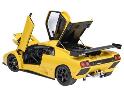 AUTOartランボルギーニ Diablo GTR 1:18 イエロー LAMBORGHINI DIABLO GTR SUPERFLY YELLOW 1/18 MODEL CAR BY AUTOART