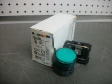 TELEMECANIQUE GREEN PILOT LIGHT XB5AVB3 24VOLT NIB