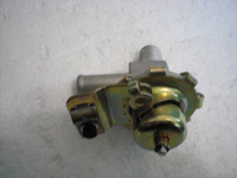 NOVA VÁLVULA DE CONTROLE DE AQUECEDOR TRIUMPH TR4, TR4-A, TR250, TR6 1962-1976 - Imagem 2 de 2