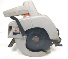 VTG Black & Decker Circular Saw Mode 4900 RPM 7301 1 HP 7 1/4"  W/ Blade Tested