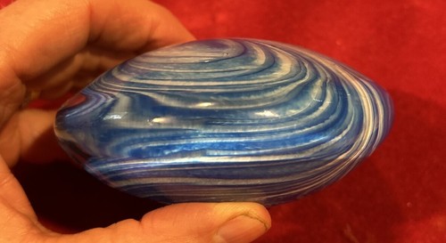 Art Glass PAPERWEIGHT BLUE SWIRL BUBBLE Signed. 3.5” - Picture 12 of 15