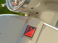 Vespa Emblem Kaskade Aufkleber VE-072