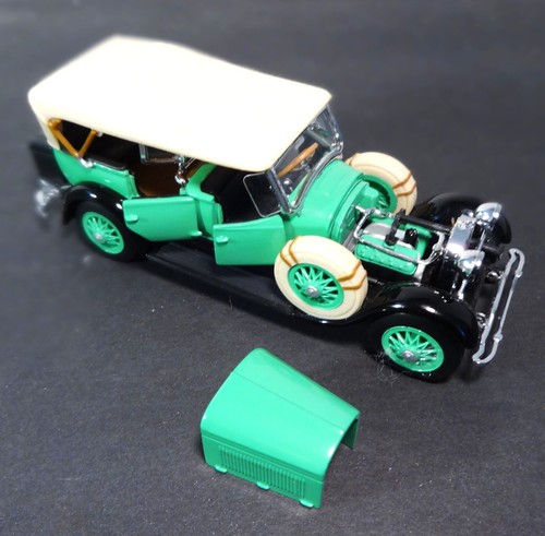 *(1) Franklin Mint 1927 Lincoln Sport Touring: World’s Great Classic Car (1:43)