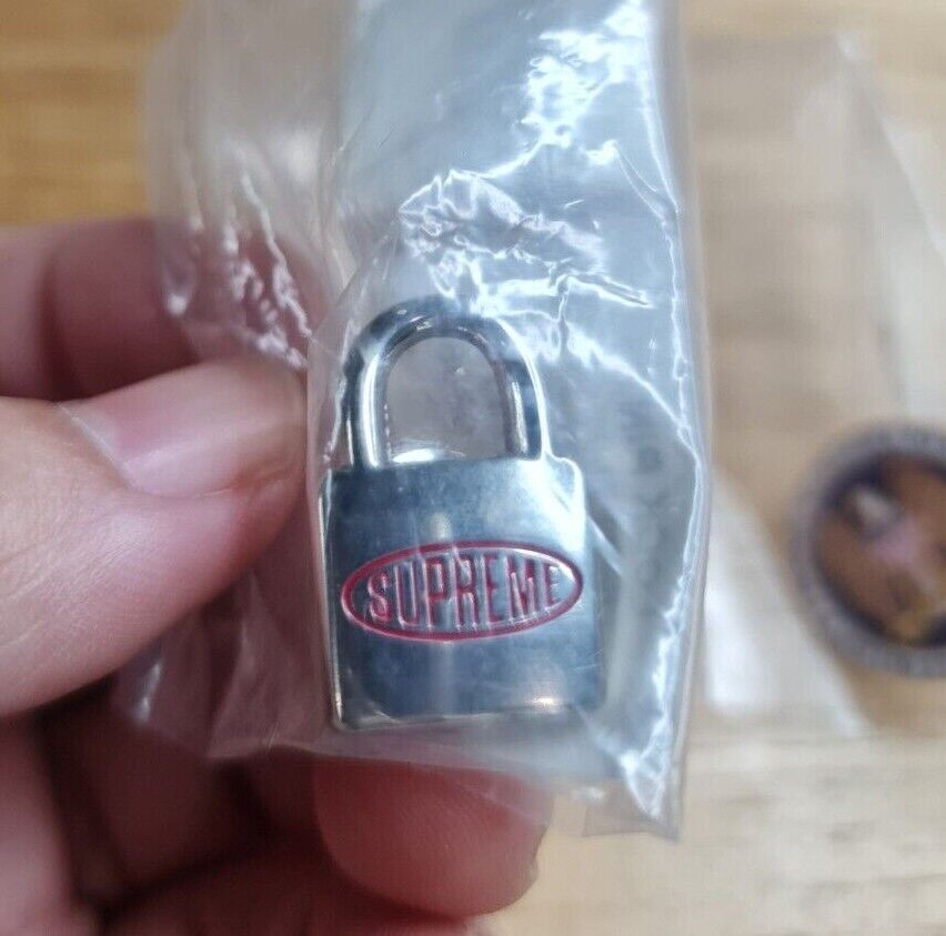 Supreme Pins (Hat, Cap, Bookbag's pin) New - 100% Authentic Supreme Pins (Hat, Cap, Bookbag's pin) New - 100% Authentic