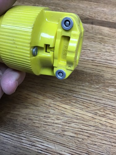 Pass Seymour L11-30 TurnLok Connector 30A 3PH 250V 3P 3W NEMA L11-30R - Picture 4 of 5