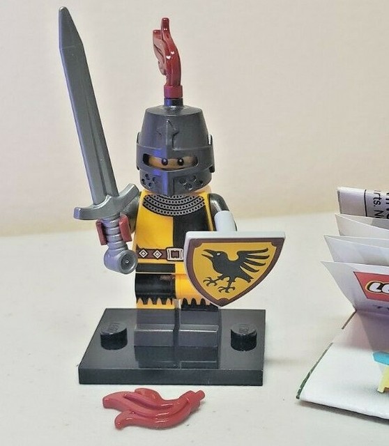Lego Minifigures Series 20 TOURNAMENT KNIGHT Authentic Collectible