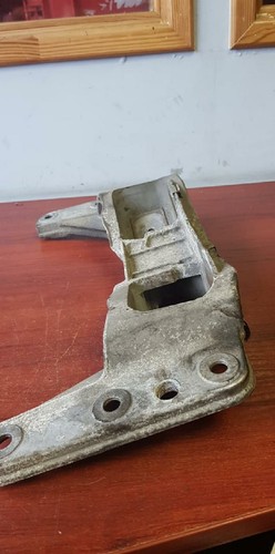 BMW 5 Touring E61 525 i Getriebehalter Halterung 6776521 3.0 Benzin 160kw 2008