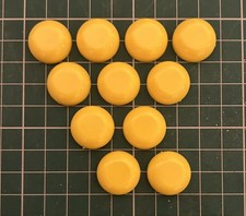 Subbuteo basi gialle pesanti e dischi blu marino x 11