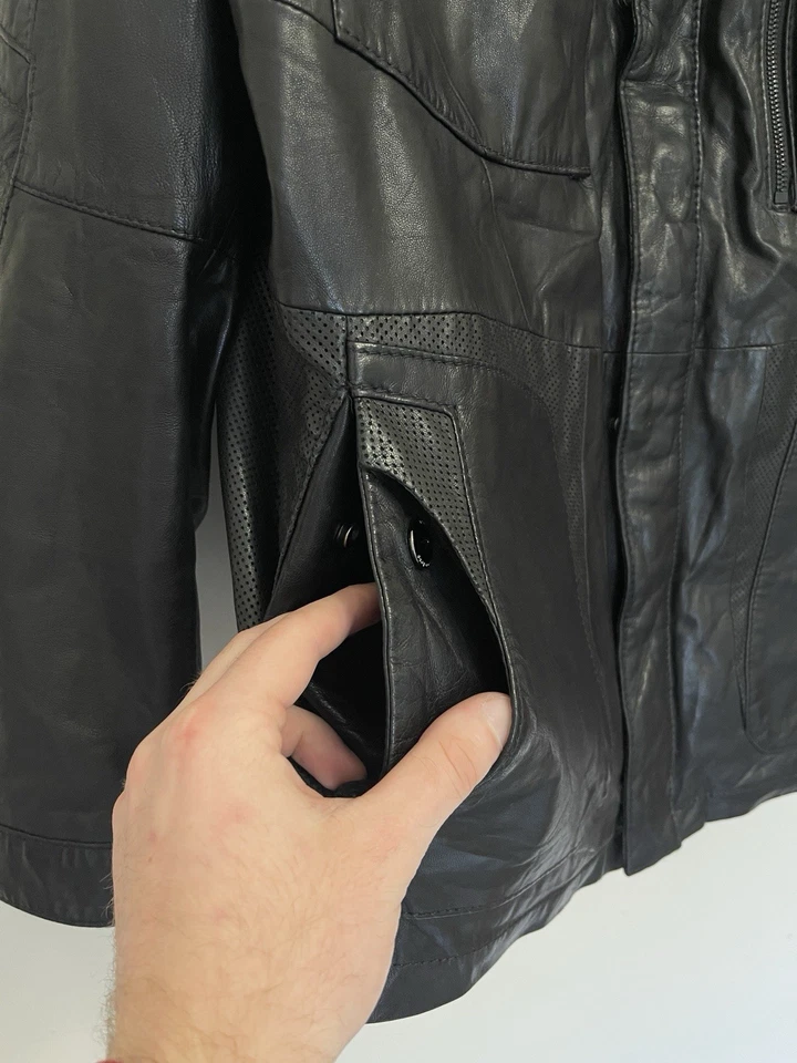 Hugo Boss Lamb Leather Nicom Multipocket Jacket Size 52 L-XL - Image 4 of 4