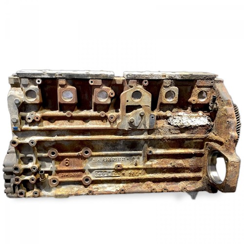 Econic TP2050220 Engine Cylinder Block A9260100805 A{0020108200} 0020108200 - Picture 4 of 12