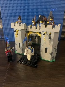 LEGO 6074 Black Falcons Fortress - with  Instructions *
