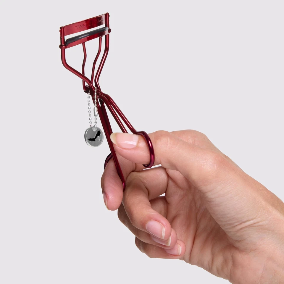 Eyelash Curler with Refill Pads - Professional Beauty Tool for Stunning Lashes - Image 4 of 4