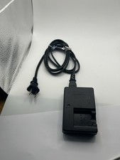 Olympus Li-ion LI-60C Battery Charger and AC Plug